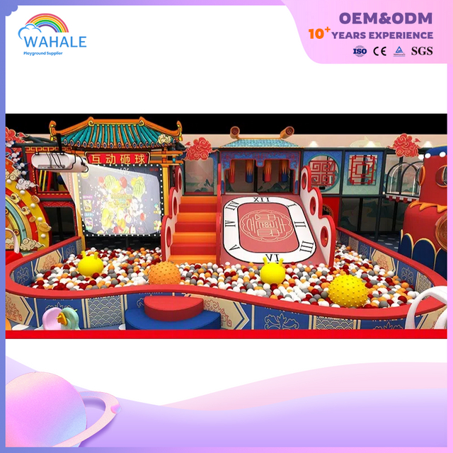 NOUVELLE ANNÉE ROUGE ROUGE CUSTUMENT INDOOR Soft Decoration Park Children's's Pékin Opera Thème intérieur