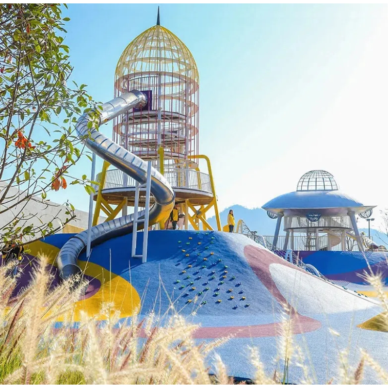 spaceship shaped children's play house