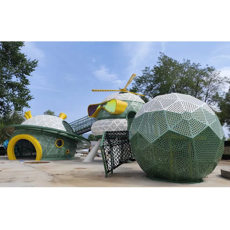 Green Planet modeling house