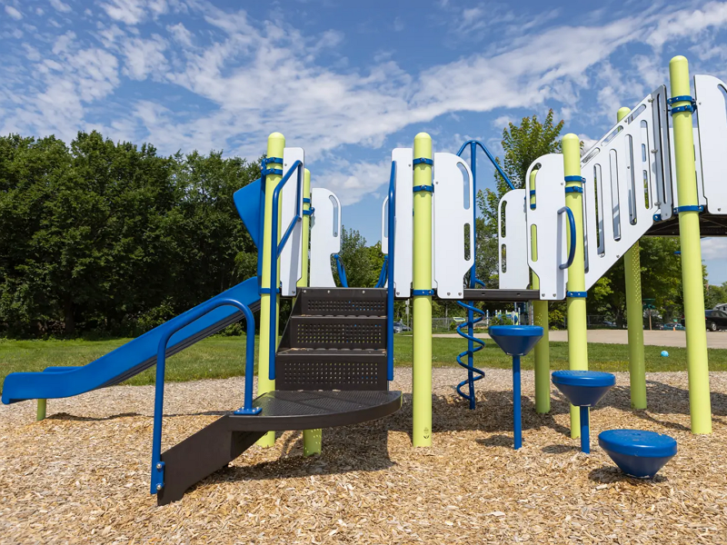 Outdoor playground equipment manufacturer15