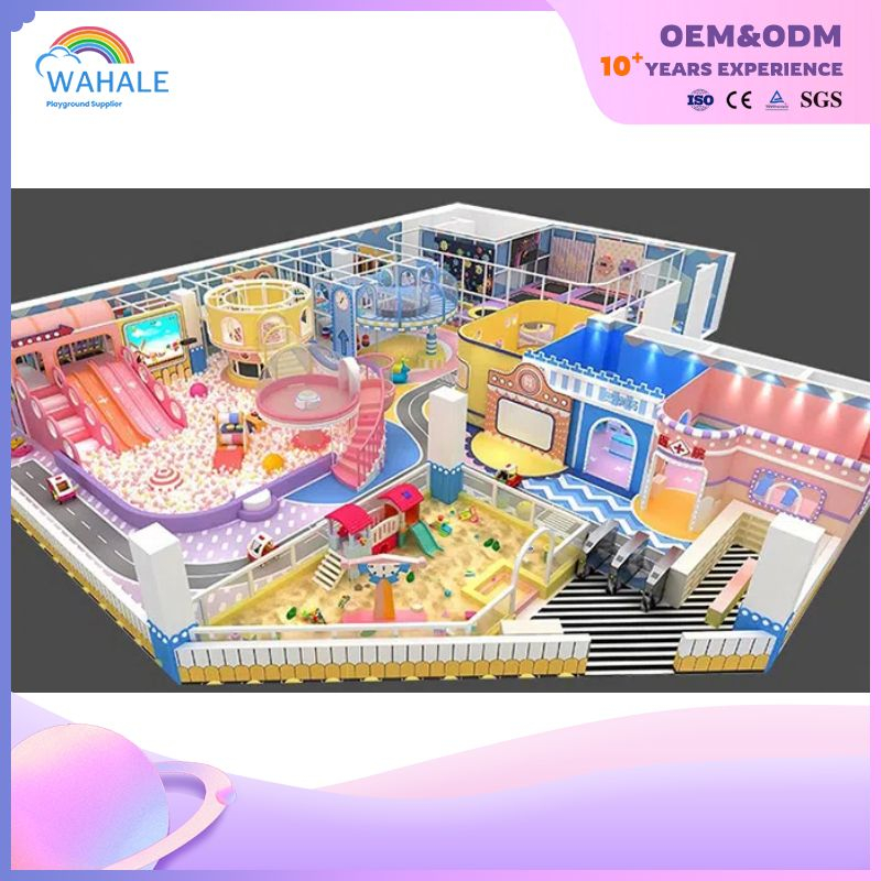 A 200-square-meter indoor colorful castle-shaped customized children's maze playground equipment